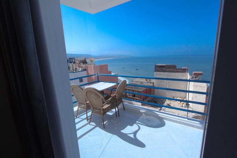 Happy Surf Hostel Taghazout Exterior photo